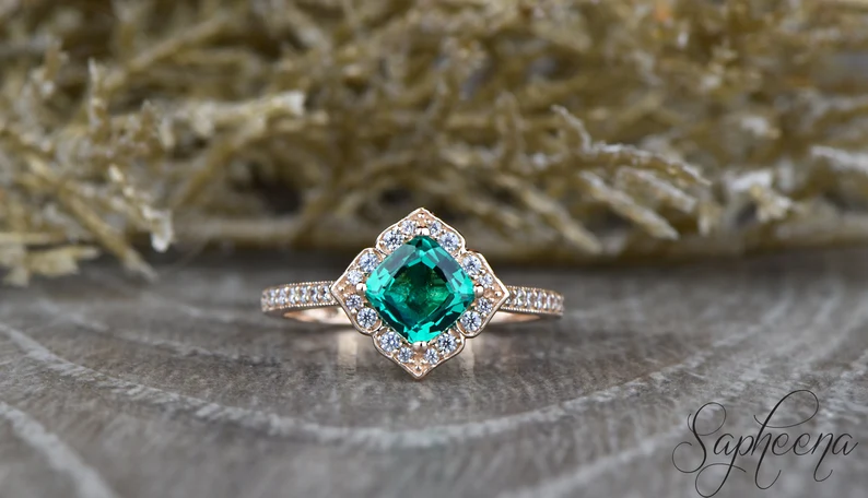 emerald-engagement-rings