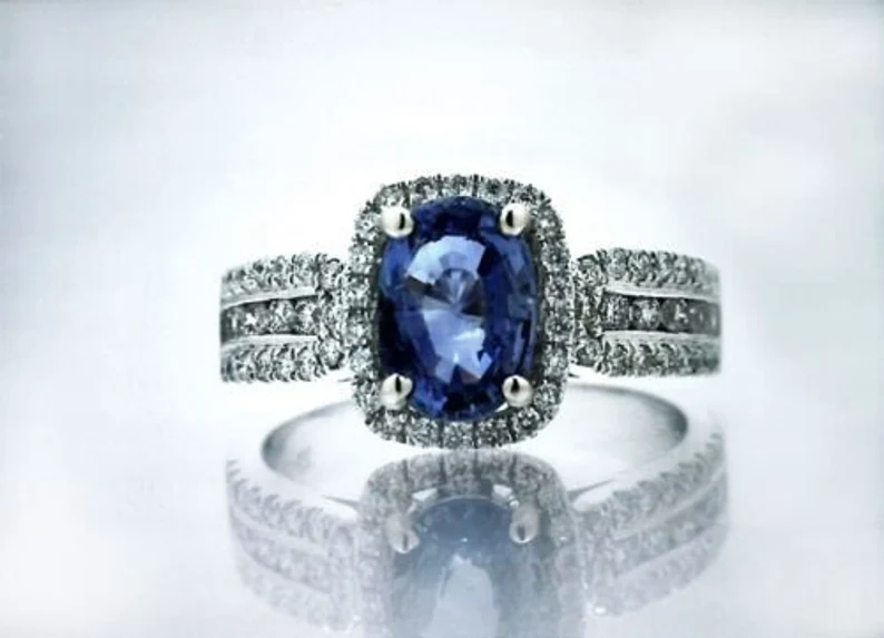 sapphire-engagement-rings