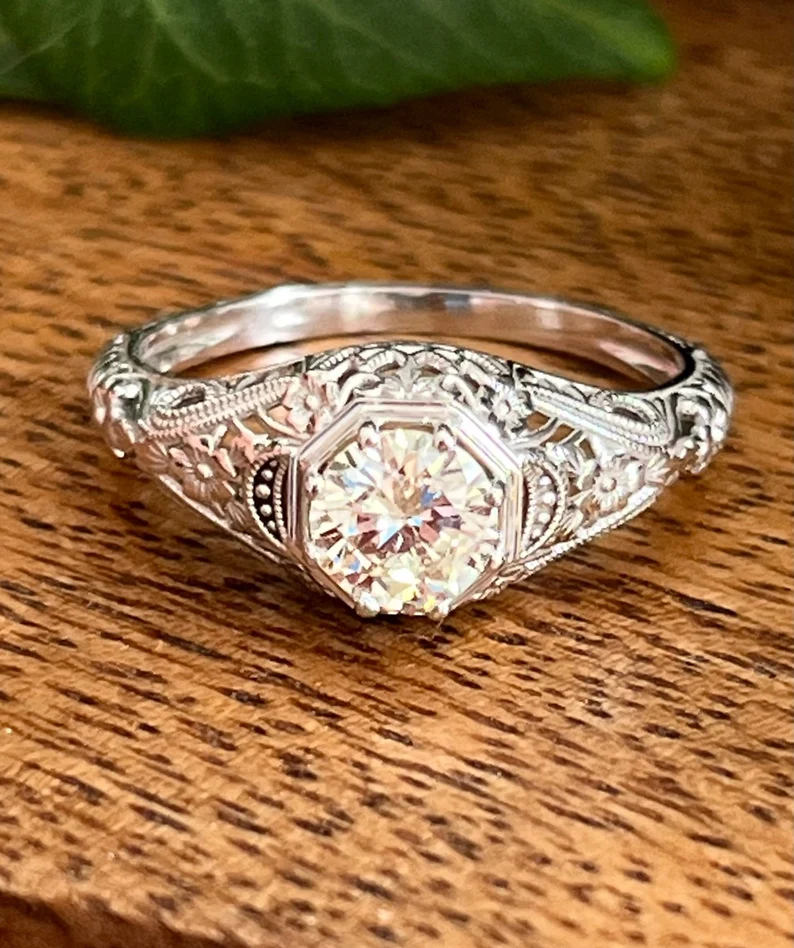 1930's Vintage Diamond Three-Stone Engagement Ring – www.igorman.com