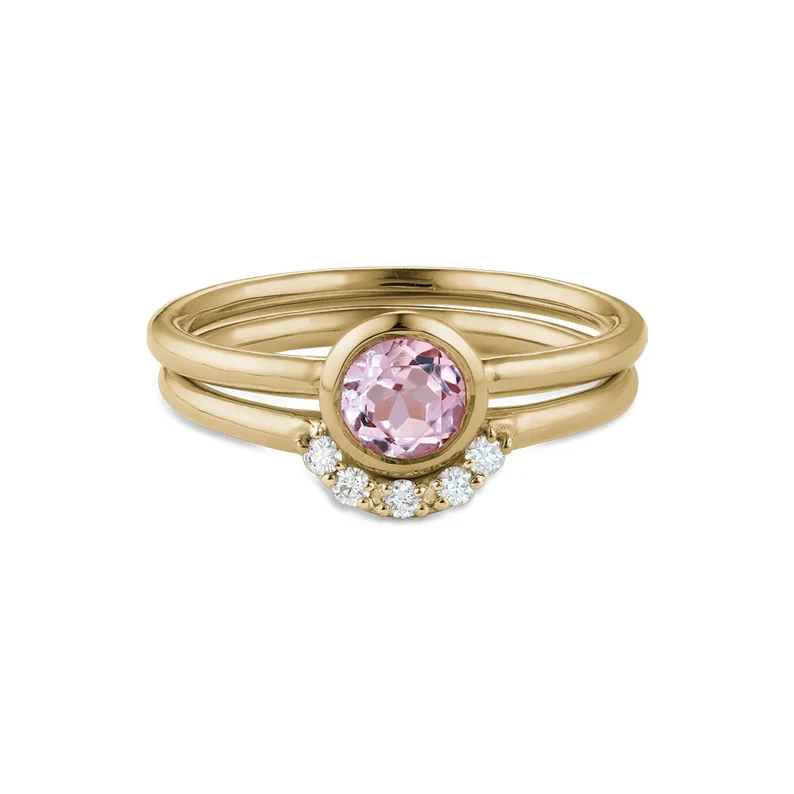 pink-sapphire-engagement-ring