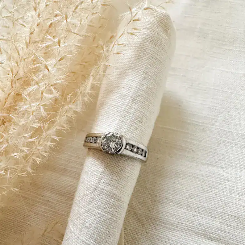 14k-diamond-vintage-ring