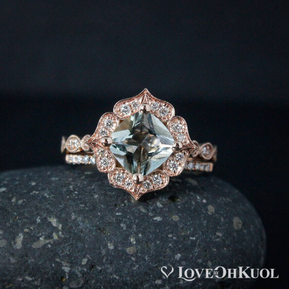 vintage-inspired-rose-gold-aquamarine-wedding-ring-set